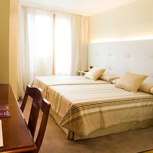 Habitación Clásica con Cama King